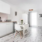 Appartement Slusarska 2 *
